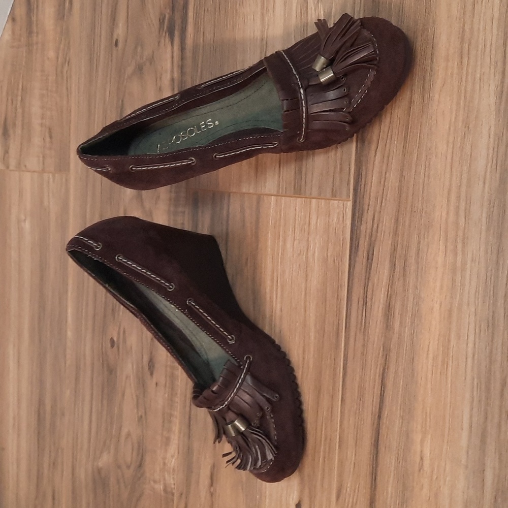 Aerosoles Increadurable Maroon-Brown Suede Shoes Size 7.5